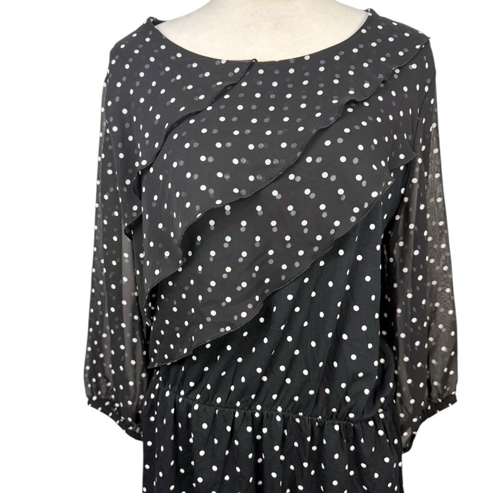 Chico’s dainty dots black top with white polka dots size 1-medium/8